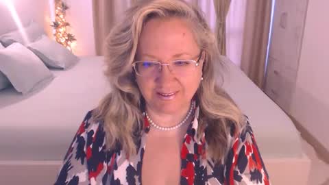 Cryna online show from 10-12-25, 10:25