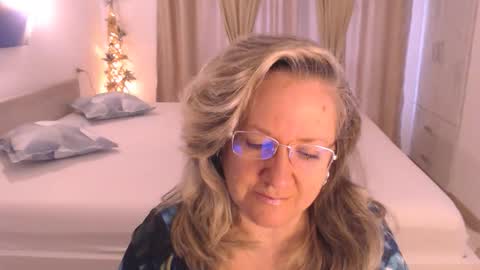 Cryna online show from 11-14-25, 07:18