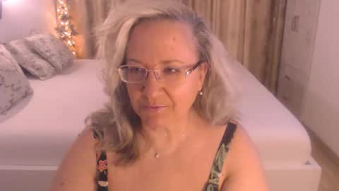 Cryna online show from 05-06-26, 10:53