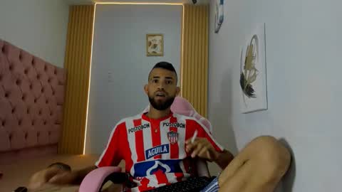 adri_sexboy229 online show from 09-10-25, 02:11