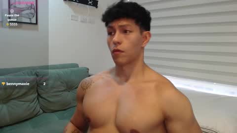 Snapshot of adrian_del_mar chatting on 02-14-26, 06:26 Adrian del Mar online show from 02-14-26, 06:26