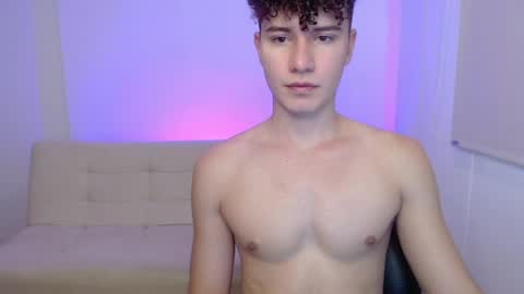 Snapshot of adrian_morelli chatting on 04-19-26, 08:00 adrian morelli online show from 04-19-26, 08:00
