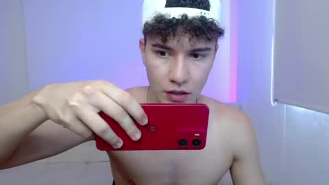 Snapshot of adrian_morelli chatting on 05-15-26, 09:22 adrian morelli online show from 05-15-26, 09:22