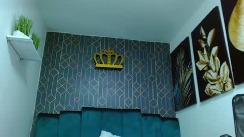   online show from 01-09-25, 03:23