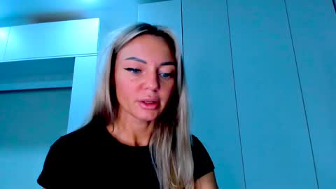 Adriana online show from 01-31-25, 02:28