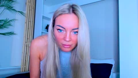 Adriana online show from 02-01-25, 06:32