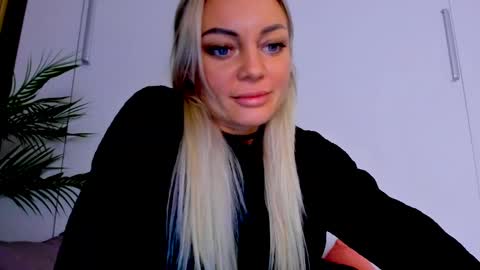 Adriana online show from 03-04-25, 03:26