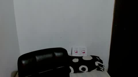 Snapshot of adriana_milf chatting on 06-08-26, 03:07 Adriana milf online show from 06-08-26, 03:07