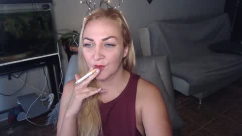 Snapshot of adrianapdes chatting on 01-29-25, 11:41 Adriana Paredes online show from 01-29-25, 11:41