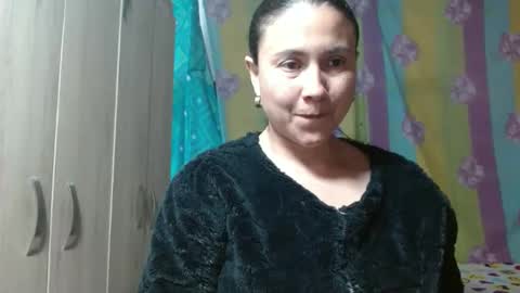 Snapshot of adrianatellez chatting on 02-06-25, 05:51 Adriana Tellez online show from 02-06-25, 05:51
