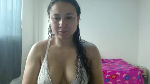 Adriana Tellez online show from 11-08-25, 02:06