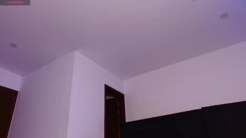 Snapshot of adrianna5_ chatting on 03-14-26, 12:43 Adriana online show from 03-14-26, 12:43