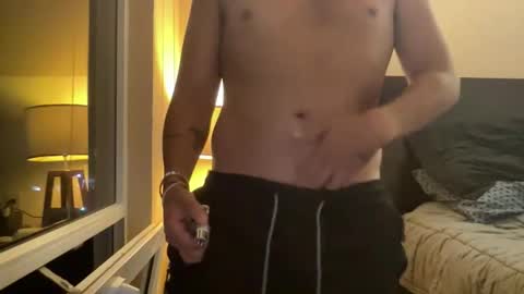 adriannn222 online show from 04-14-26, 09:26