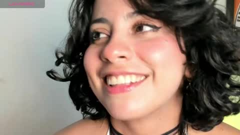 adrianny online show from 05-04-26, 03:08