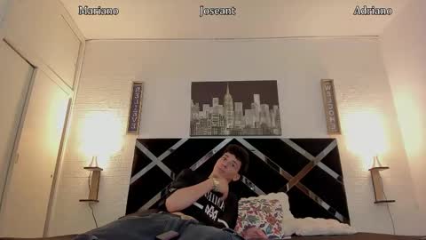 Adrian online show from 10-11-25, 04:44