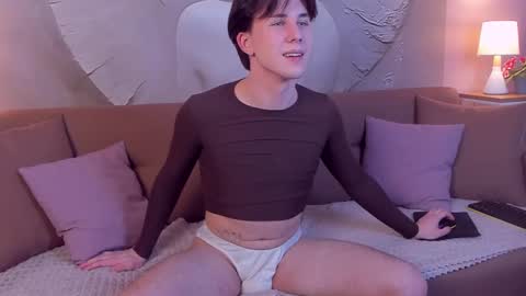 Snapshot of adrianoaubert chatting on 02-28-25, 05:26 adrianoaubert online show from 02-28-25, 05:26