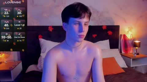 Snapshot of adrianoaubert chatting on 10-26-25, 04:24 adrianoaubert online show from 10-26-25, 04:24