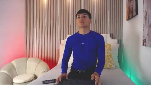 Snapshot of adrianstark_ chatting on 06-28-26, 12:33 adrianstark_ online show from 06-28-26, 12:33