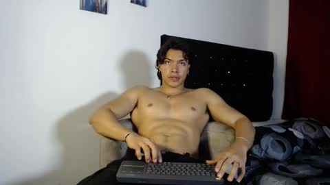 adriel_escalante online show from 12-20-25, 03:46