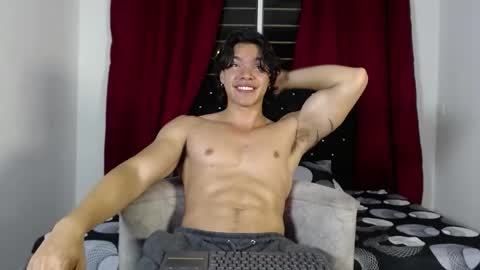 adriel_escalante online show from 01-15-26, 03:22