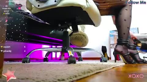 Snapshot of adrihanna chatting on 01-20-25, 04:23 Adriana online show from 01-20-25, 04:23