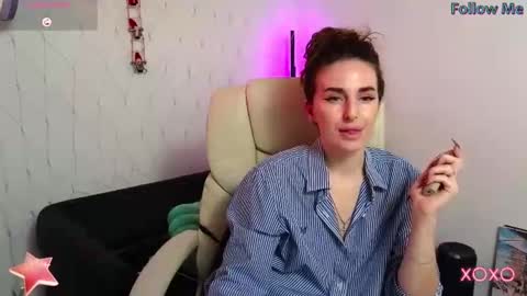Snapshot of adrihanna chatting on 01-24-25, 04:17 Adriana online show from 01-24-25, 04:17
