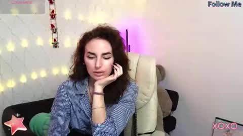 Snapshot of adrihanna chatting on 01-28-25, 04:18 Adriana online show from 01-28-25, 04:18