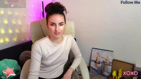 Snapshot of adrihanna chatting on 01-28-25, 04:19 Adriana online show from 01-28-25, 04:19