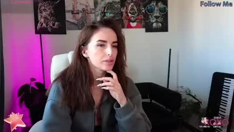 Snapshot of adrihanna chatting on 02-13-25, 10:12 Adriana online show from 02-13-25, 10:12