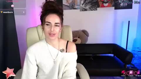 Snapshot of adrihanna chatting on 02-18-25, 03:43 Adriana online show from 02-18-25, 03:43