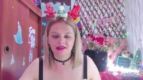 adriiana_fox_ online show from 12-02-24, 07:16