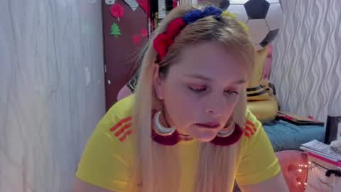 Snapshot of adriiana_fox_ chatting on 06-11-26, 04:05 adriiana_fox_ online show from 06-11-26, 04:05
