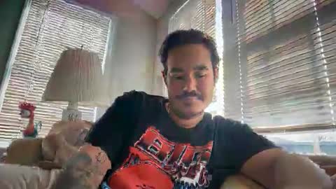 adriiiiiiiiano online show from 12-21-25, 02:46