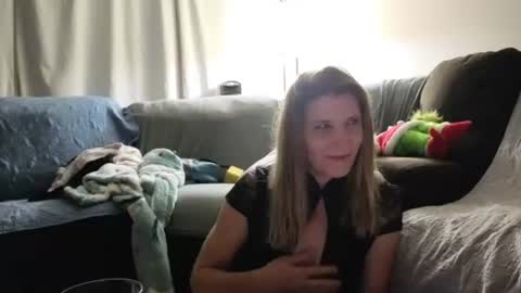 Snapshot of adultingtime chatting on 08-09-26, 02:24 Rose online show from 08-09-26, 02:24