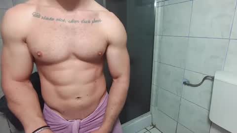 Snapshot of advp69 chatting on 12-21-24, 01:10 Mrrfitt online show from 12-21-24, 01:10