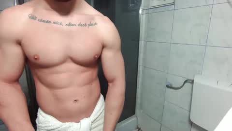 Snapshot of advp69 chatting on 01-16-25, 08:43 Mrrfitt online show from 01-16-25, 08:43