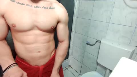 Snapshot of advp69 chatting on 03-05-25, 10:33 Mrrfitt online show from 03-05-25, 10:33