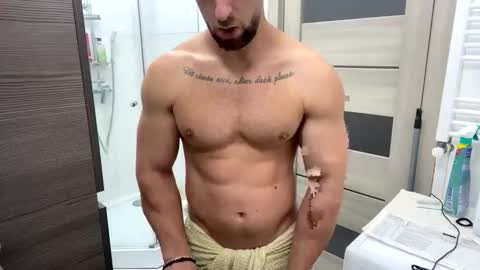 Snapshot of advp69 chatting on 09-12-25, 01:22 Mrrfitt online show from 09-12-25, 01:22