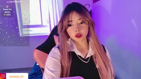 Arieyara online show from 10-14-25, 01:12