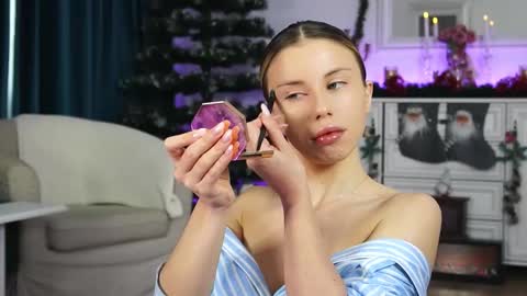 Aelia online show from 12-18-25, 06:30