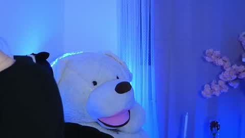 Snapshot of aelia_anara chatting on 03-20-26, 06:13 Aelia online show from 03-20-26, 06:13