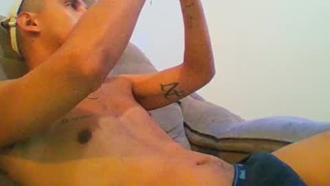 Luci online show from 01-19-25, 03:18