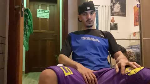 Luci online show from 10-30-25, 01:29