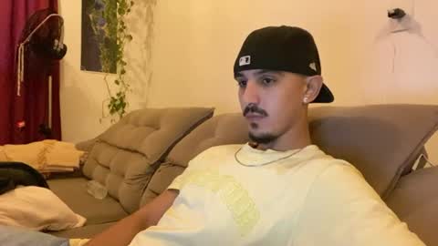 Snapshot of aelucius chatting on 06-23-26, 01:58 Luci online show from 06-23-26, 01:58