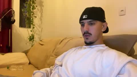 Snapshot of aelucius chatting on 06-28-26, 02:06 Luci online show from 06-28-26, 02:06