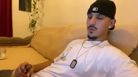 Snapshot of aelucius chatting on 07-18-26, 02:16 Luci online show from 07-18-26, 02:16