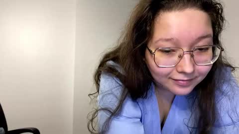 aemilialust online show from 01-18-26, 07:17