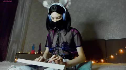 Snapshot of aesthetic_being chatting on 01-23-25, 01:30 Tiana online show from 01-23-25, 01:30