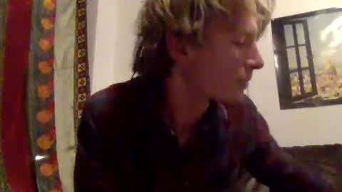 Snapshot of aestheticform chatting on 10-29-25, 04:59 aesthetic form online show from 10-29-25, 04:59