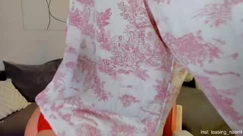 Naomi My instagram account - teasing naomi online show from 12-17-25, 03:45